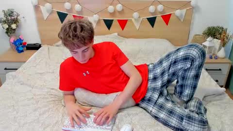 Fandi online show from March 2, 2025, 1:16 pm