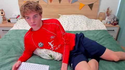 Fandi online show from September 20, 2025, 8:04 am