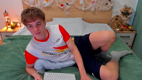 Fandi online show from October 28, 2025, 9:57 am