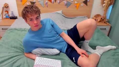 Fandi online show from March 2, 2026, 11:17 am