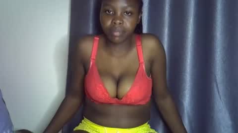 lara online show from December 4, 2025, 7:33 pm