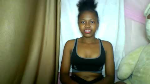 lara_belle online show from May 2, 2026, 10:59 pm