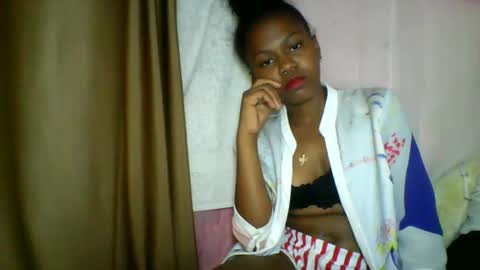 lara_belle online show from May 15, 2026, 11:23 pm