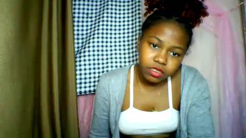 lara_belle online show from June 9, 2026, 3:56 pm
