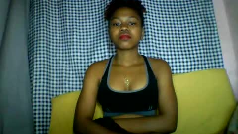 Snapshot of lara_belle chatting on July 26, 2026, 4:14 pm lara_belle online show from July 26, 2026, 4:14 pm