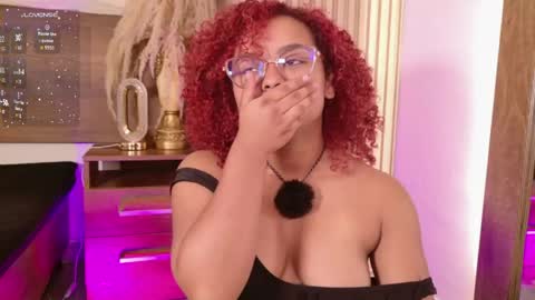 lara_curly online show from April 18, 2026, 10:41 am