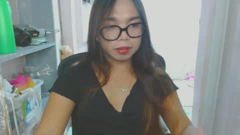 lara online show from June 29, 2026, 1:33 pm