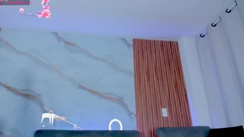 Lara  online show from January 8, 2025, 11:41 pm