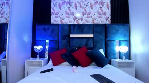 Snapshot of larabrook chatting on May 19, 2026, 1:56 am Lara online show from May 19, 2026, 1:56 am