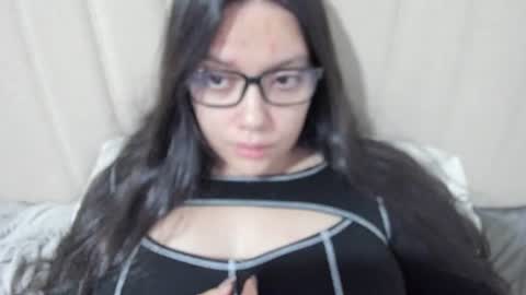 lara online show from February 12, 2025, 4:54 am