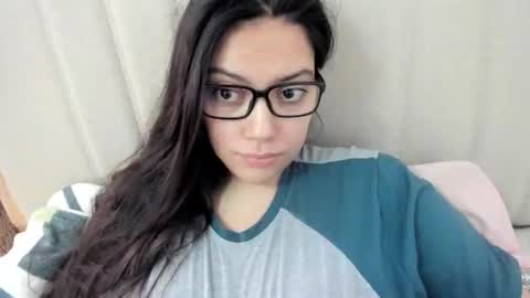 lara online show from October 13, 2025, 12:38 pm