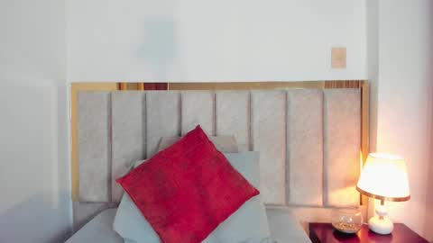  Lara Gold  online show from September 30, 2025, 10:59 pm