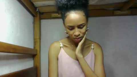 larah98 online show from February 11, 2026, 6:29 am