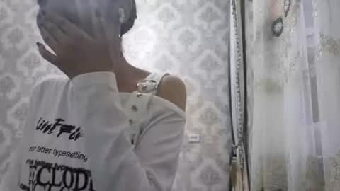 Hannah online show from November 1, 2025, 6:21 pm