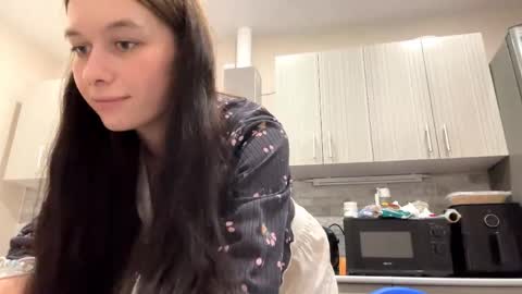 lara online show from April 3, 2026, 8:18 pm