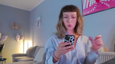 LaraKanes online show from September 29, 2025, 9:58 am