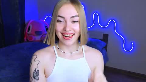 Snapshot of larakrein_lk chatting on September 23, 2025, 1:36 pm LaraKrein lk online show from September 23, 2025, 1:36 pm