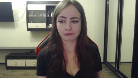 Laralianna online show from February 24, 2025, 4:36 pm