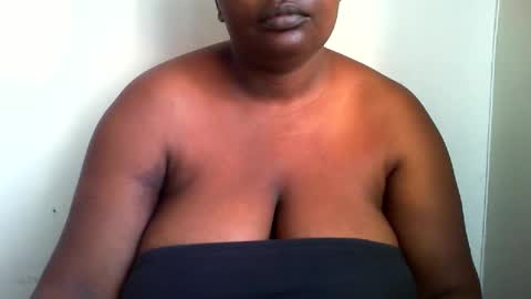 Snapshot of laralovex chatting on January 14, 2025, 5:08 am laralovex online show from January 14, 2025, 5:08 am