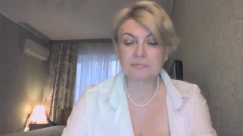 Snapshot of laramrs chatting on April 27, 2026, 5:44 pm laramrs online show from April 27, 2026, 5:44 pm