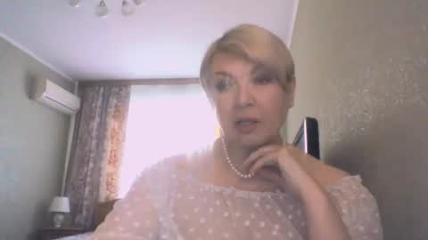Snapshot of laramrs chatting on May 9, 2026, 4:34 pm laramrs online show from May 9, 2026, 4:34 pm