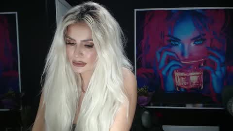 laras_moans online show from November 14, 2025, 8:57 am