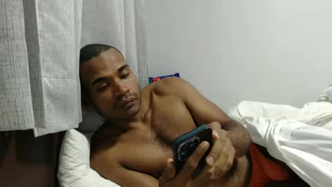Snapshot of larenz_tate chatting on June 9, 2026, 11:22 am larenz_tate online show from June 9, 2026, 11:22 am