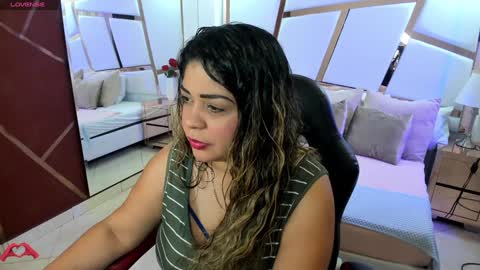 laris_park online show from January 2, 2025, 4:41 am