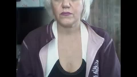 larisaq4ugo24 online show from September 30, 2025, 7:57 am