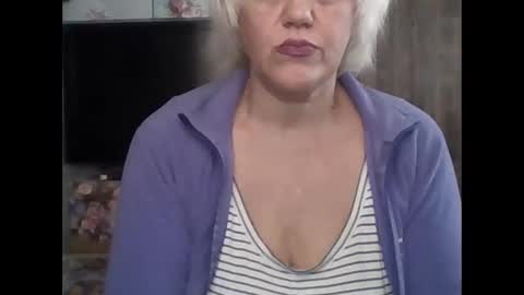 larisaq4ugo24 online show from October 6, 2025, 6:55 am