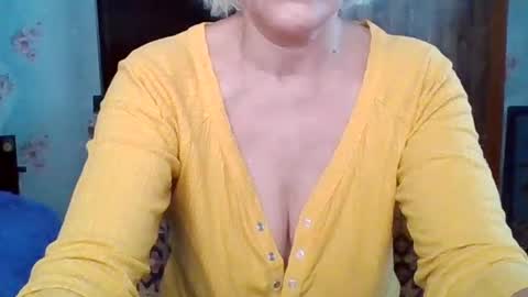 Snapshot of larisaq4ugo24 chatting on July 12, 2026, 6:26 am larisaq4ugo24 online show from July 12, 2026, 6:26 am