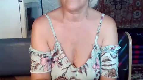 Snapshot of larisaq4ugo24 chatting on July 15, 2026, 11:26 am larisaq4ugo24 online show from July 15, 2026, 11:26 am