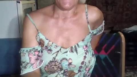 Snapshot of larisaq4ugo24 chatting on July 28, 2026, 7:39 pm larisaq4ugo24 online show from July 28, 2026, 7:39 pm