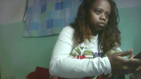 larissa645771 online show from October 18, 2025, 8:26 am