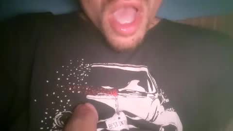 Snapshot of larry009 chatting on November 18, 2025, 12:16 am larry009 online show from November 18, 2025, 12:16 am