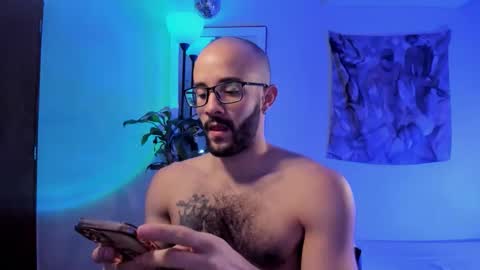 larry_stewart online show from December 14, 2025, 12:32 pm