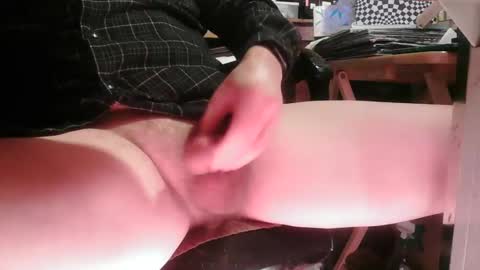 Snapshot of larrys60 chatting on October 25, 2025, 12:34 pm larrys60 online show from October 25, 2025, 12:34 pm