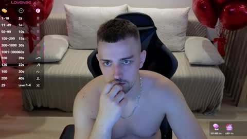 Lars online show from October 4, 2025, 9:02 pm