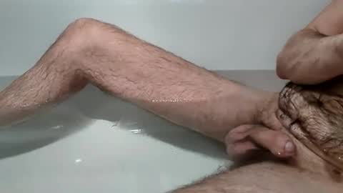 Snapshot of lary0078 chatting on October 16, 2025, 9:05 pm Lary78 online show from October 16, 2025, 9:05 pm