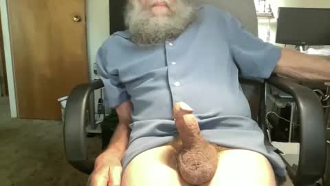 chris online show from October 31, 2025, 6:31 pm