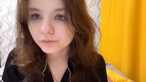 Mila online show from May 28, 2026, 7:55 pm