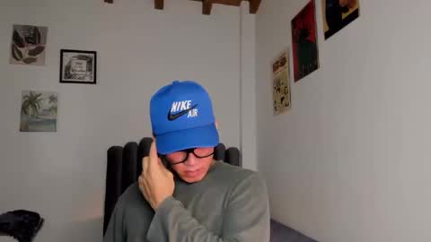 Snapshot of lass_nazar chatting on October 14, 2025, 1:06 am lass_nazar online show from October 14, 2025, 1:06 am