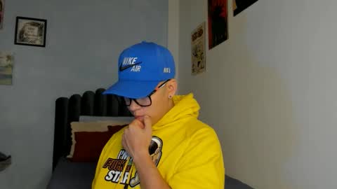 Snapshot of lass_nazar chatting on April 4, 2026, 1:15 am lass_nazar online show from April 4, 2026, 1:15 am