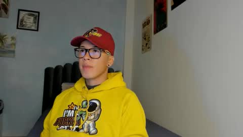 Snapshot of lass_nazar chatting on April 11, 2026, 1:10 am lass_nazar online show from April 11, 2026, 1:10 am