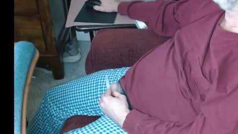 laststeven online show from November 27, 2025, 8:33 pm