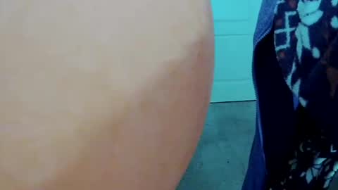 latexchris77 online show from January 8, 2025, 1:20 pm