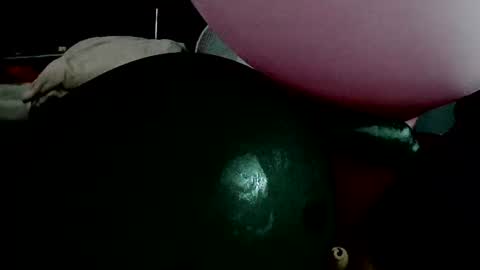 Snapshot of latexchris77 chatting on July 21, 2026, 7:16 pm latexchris77 online show from July 21, 2026, 7:16 pm