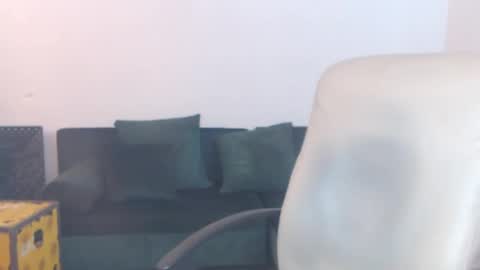 Jade online show from September 29, 2025, 5:40 pm