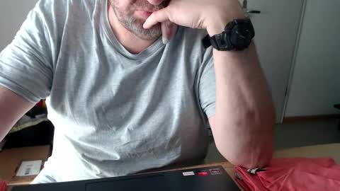 Andreas  Latexlover  online show from April 6, 2026, 12:39 pm