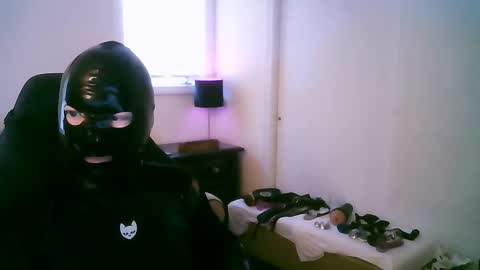 latexminheadroom online show from September 14, 2025, 9:25 pm